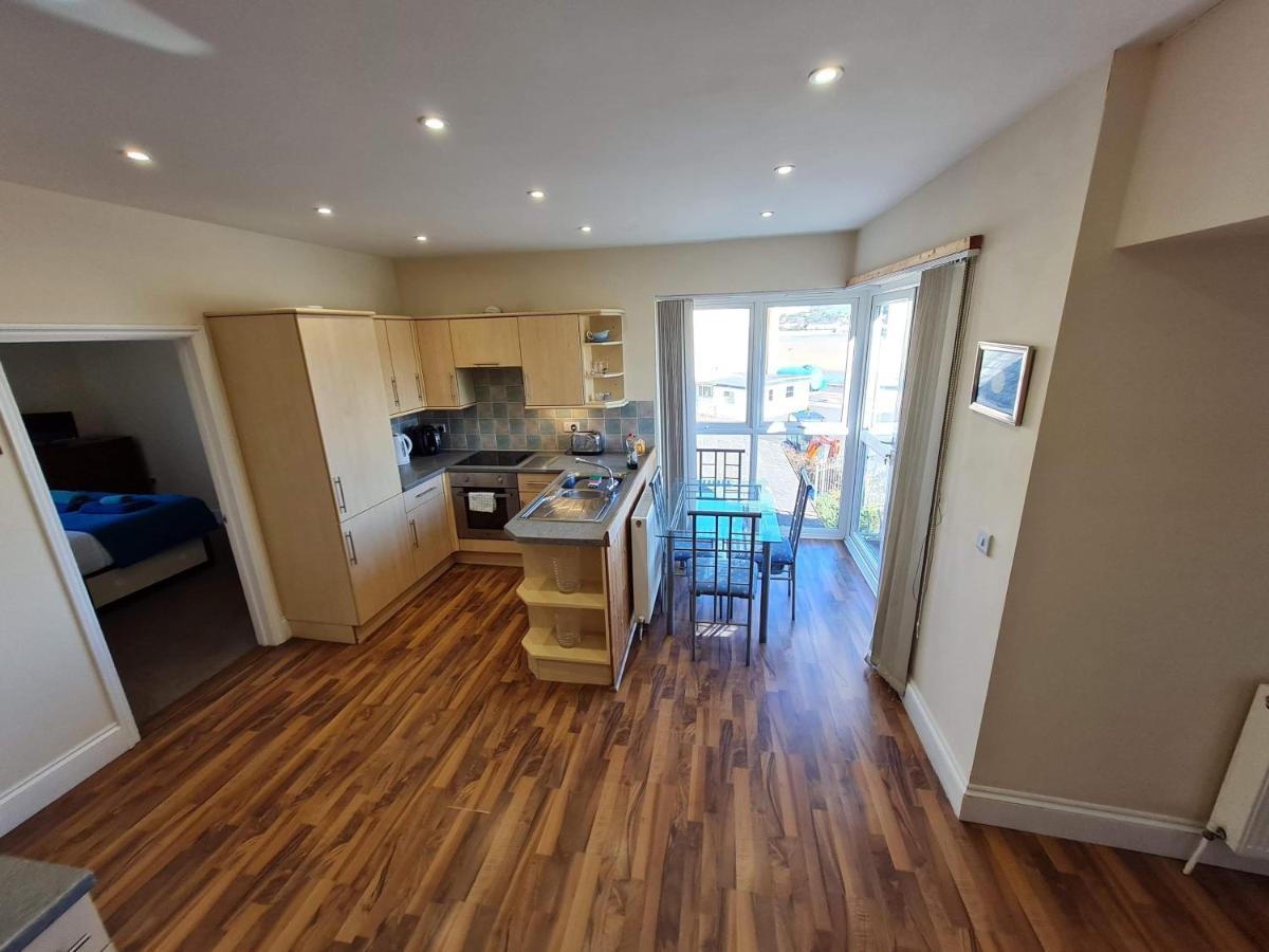 The Boat Yard Apartment Appledore Exterior photo
